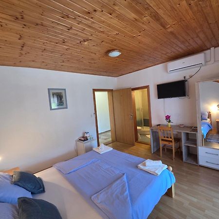 Apartman & Sobe Orhideja Smoljanac Exterior photo