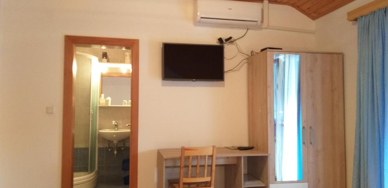 Apartman & Sobe Orhideja Smoljanac Exterior photo